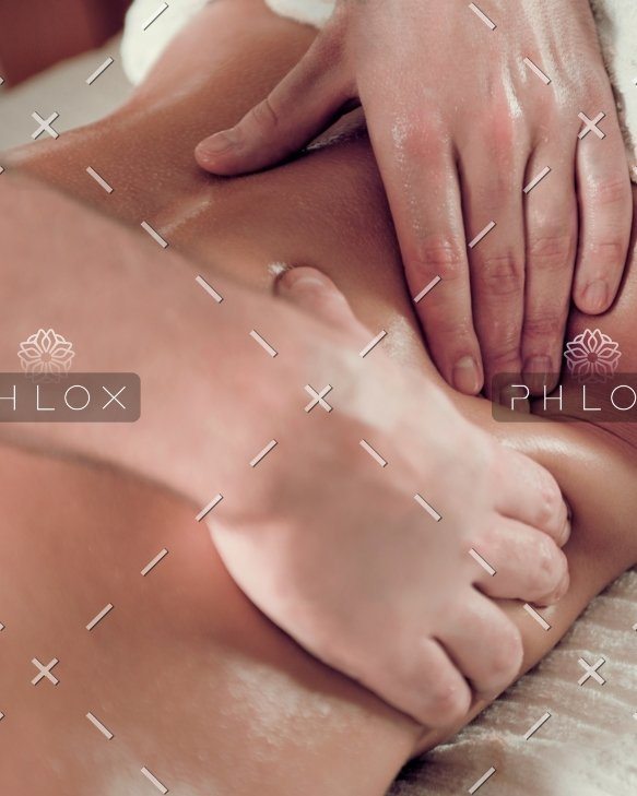 demo-attachment-84-relaxing-back-massage-PABERUY